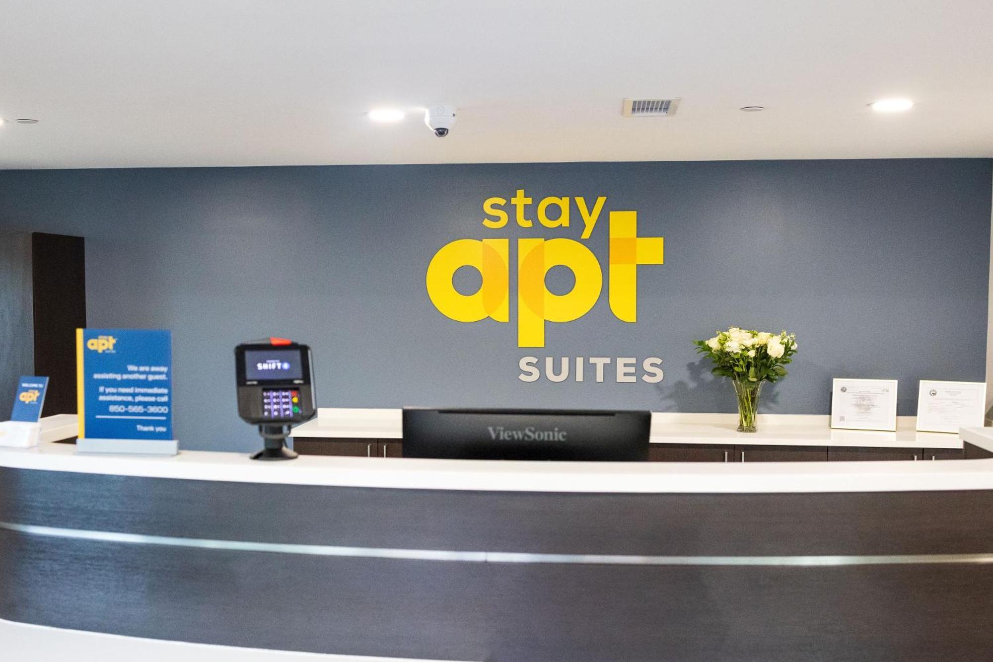 Stayapt Suites Порт Артър Екстериор снимка